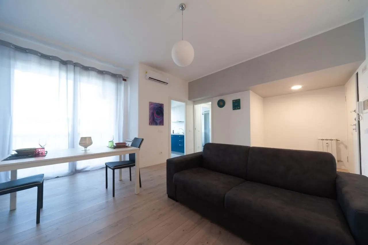 Сasa de vacaciones Villa Roma Hub Two